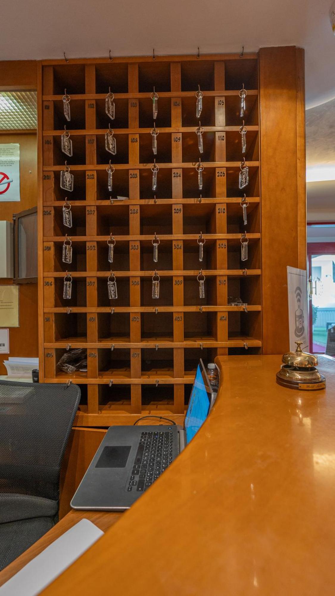 Hotel Nobel Rimini Kültér fotó