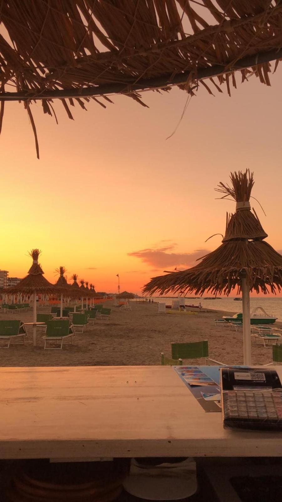 Hotel Nobel Rimini Kültér fotó