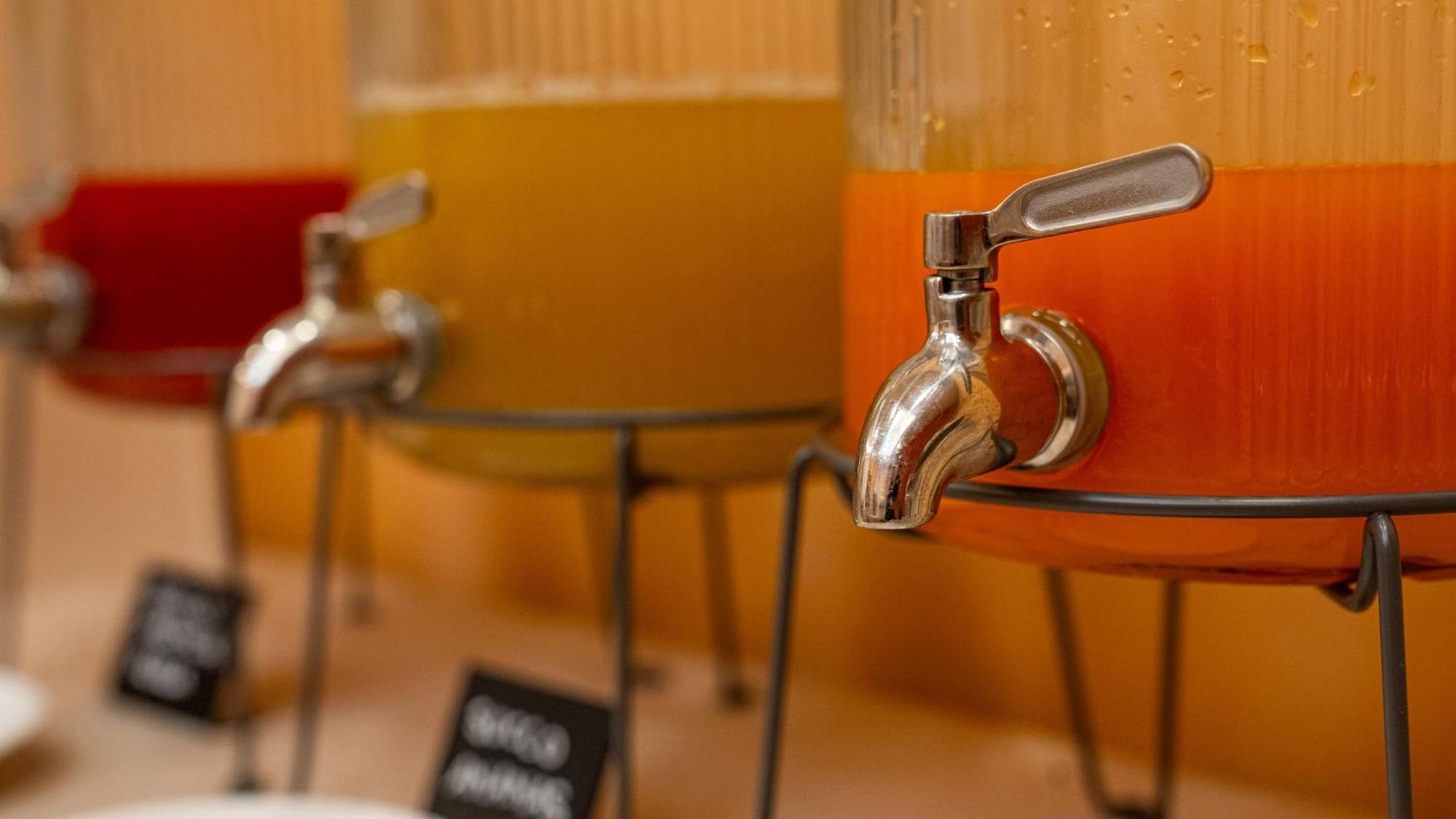 Hotel Nobel Rimini Kültér fotó