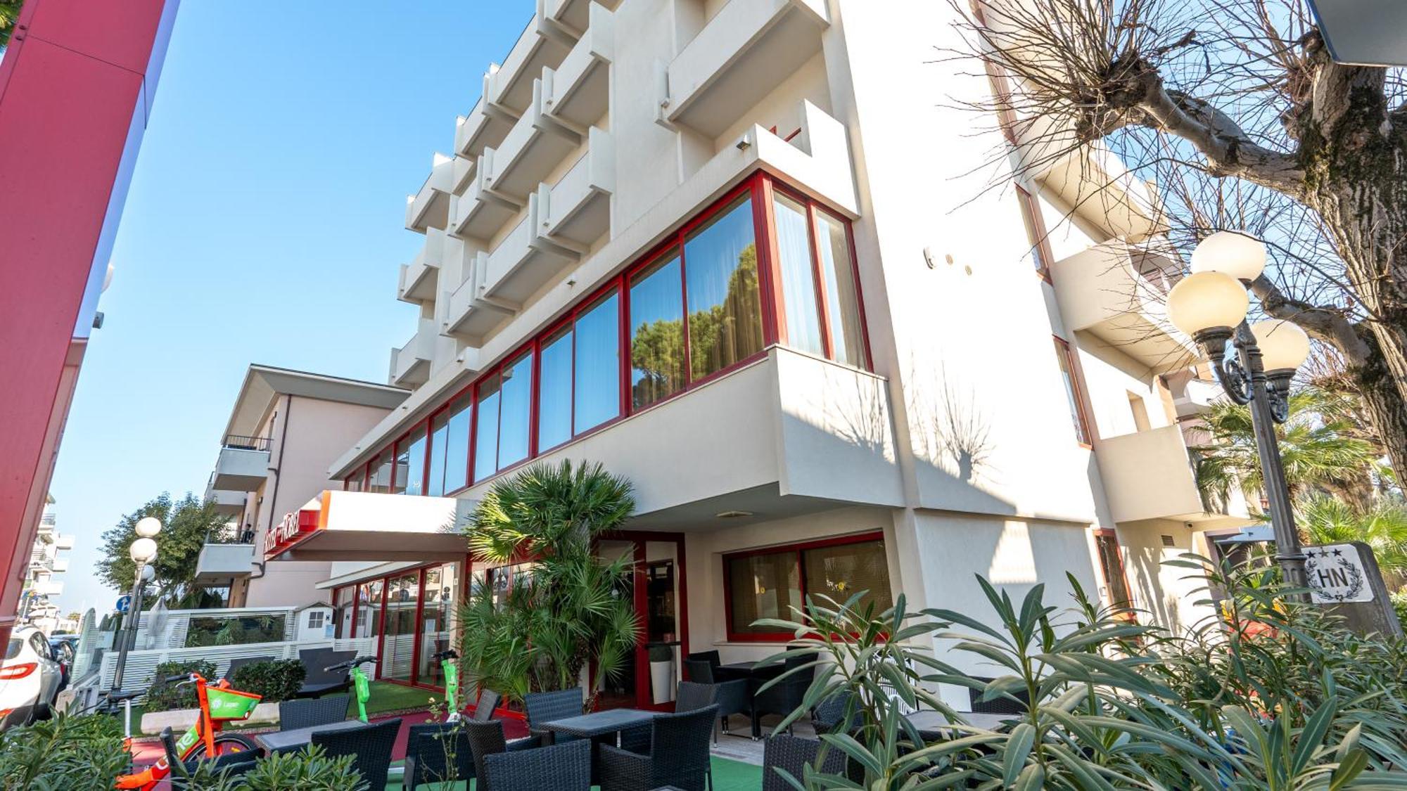 Hotel Nobel Rimini Kültér fotó