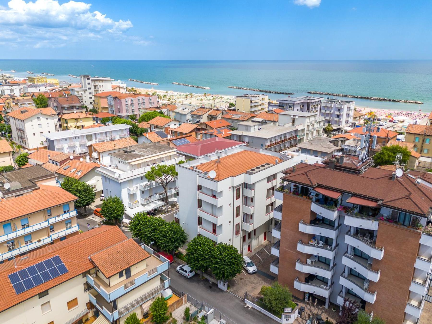 Hotel Nobel Rimini Kültér fotó