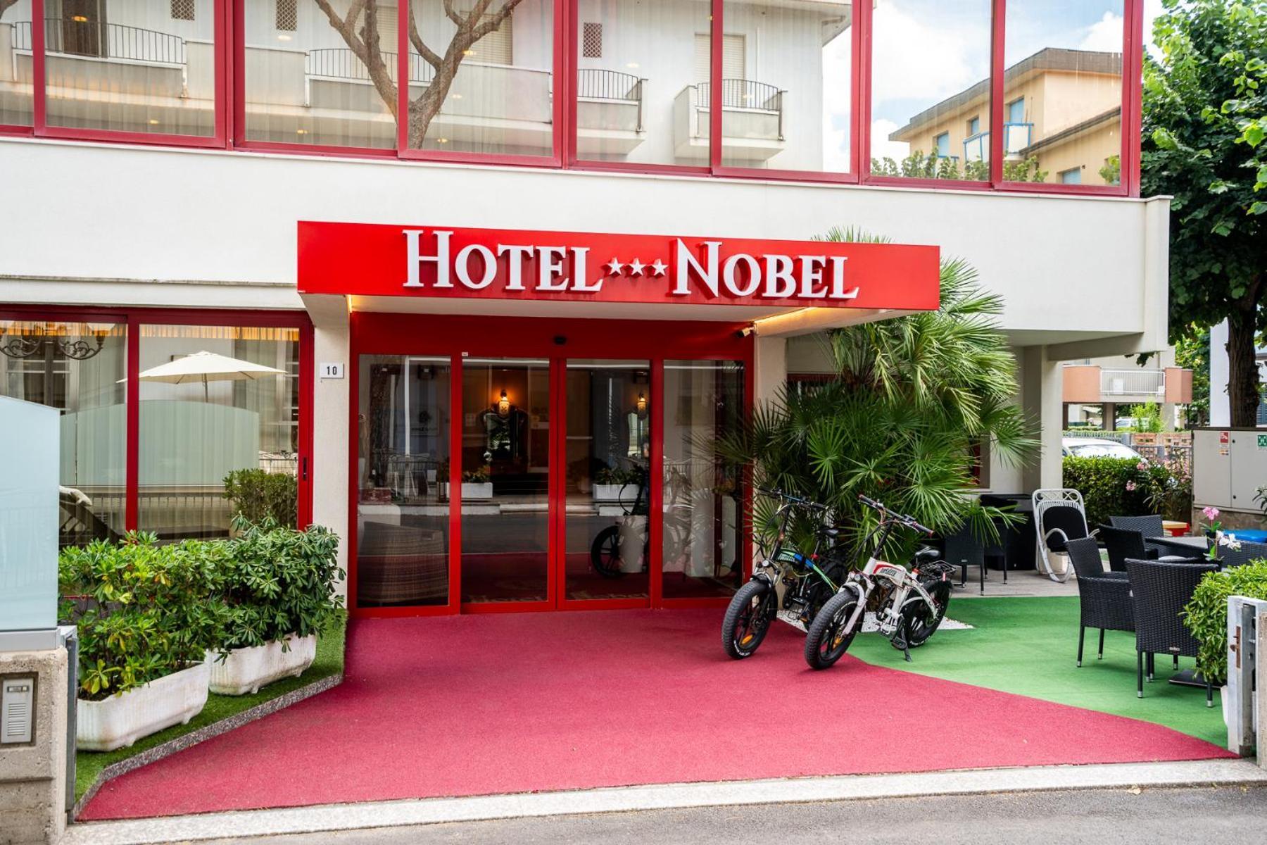 Hotel Nobel Rimini Kültér fotó