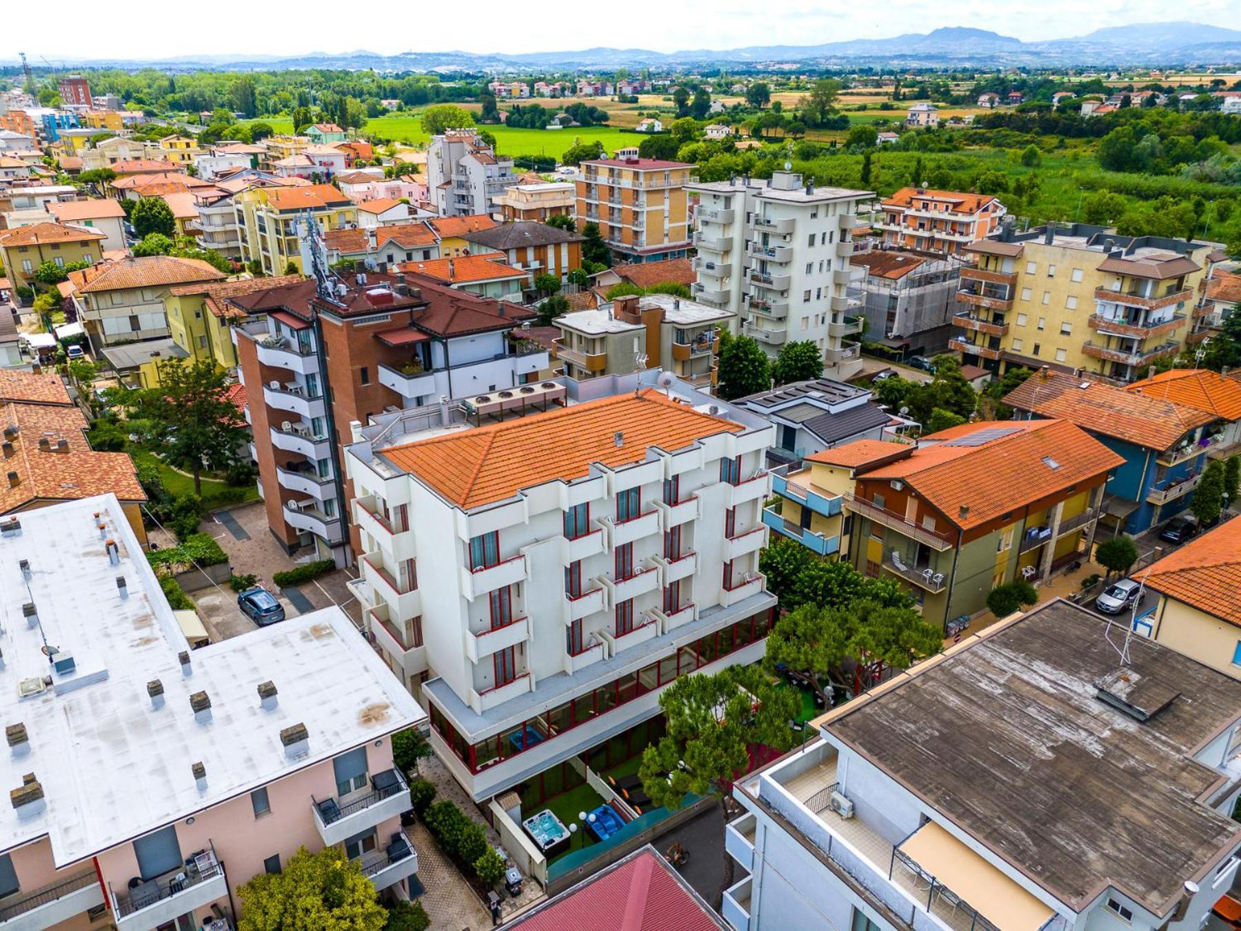 Hotel Nobel Rimini Kültér fotó
